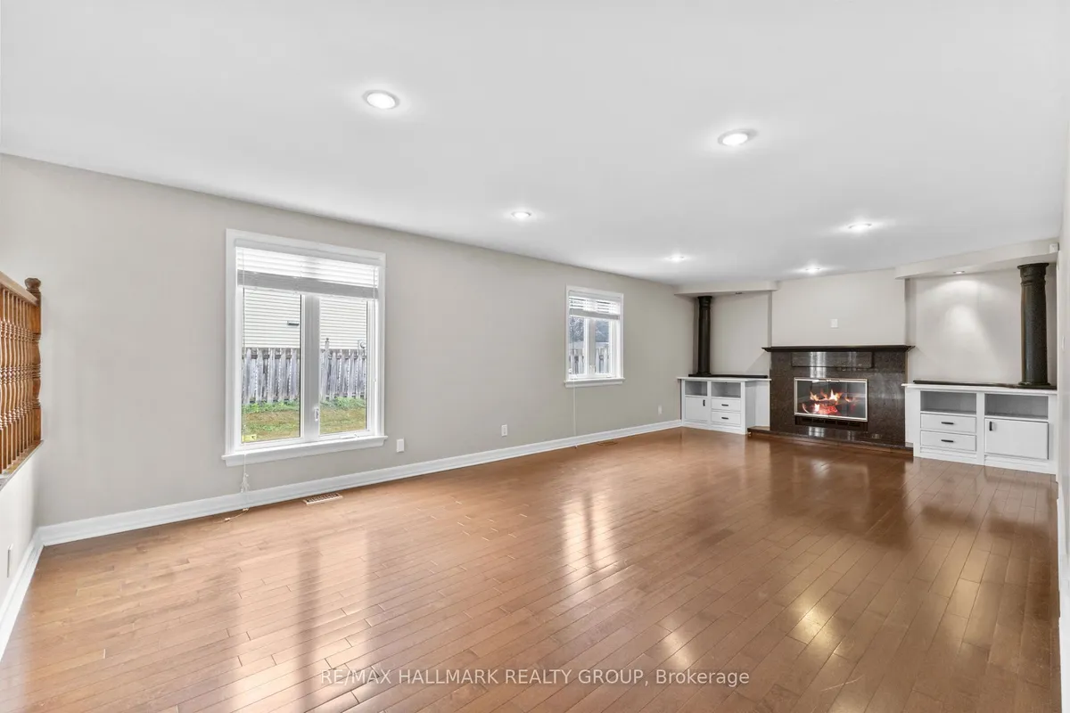 30 Lillico Drive, ON K1V 9L6