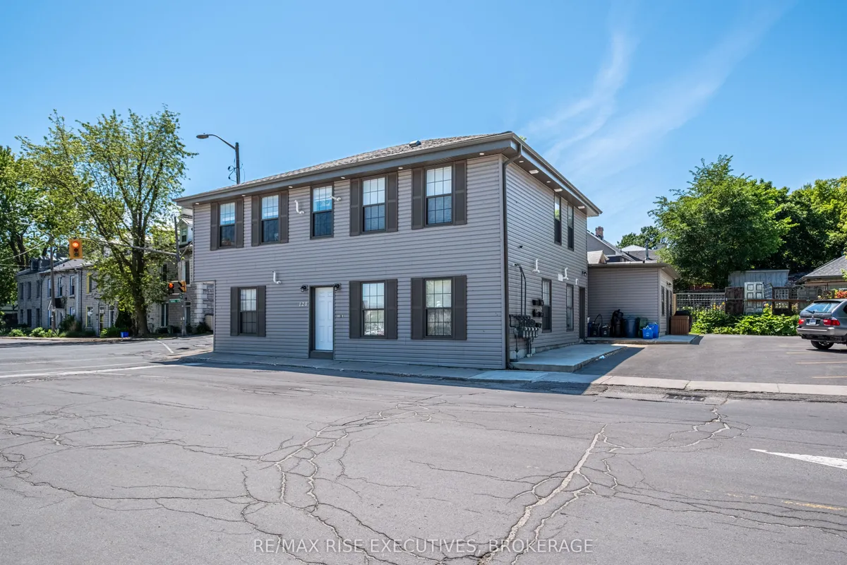 120 Yonge Street, ON K7M 1E0