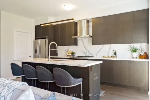 60 Bobolink Road, ON L9A 2P5