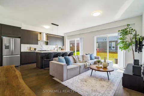 60 Bobolink Road, ON L9A 2P5