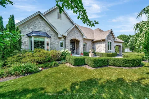 22 Rosslyn Drive, ON K0K 1H0