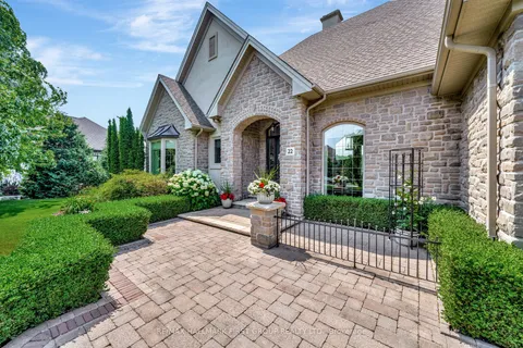 22 Rosslyn Drive, ON K0K 1H0