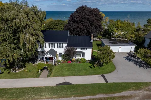 4591 Twenty First Street, ON L0R 2E0