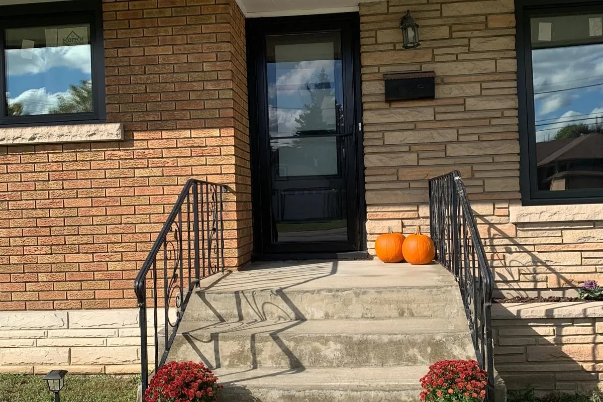 3533 Dorchester Road, ON L2J 3A4