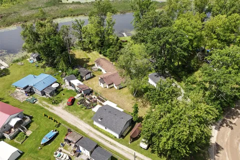 251 River Road, ON K0L 1L0