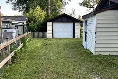 251 River Road, ON K0L 1L0