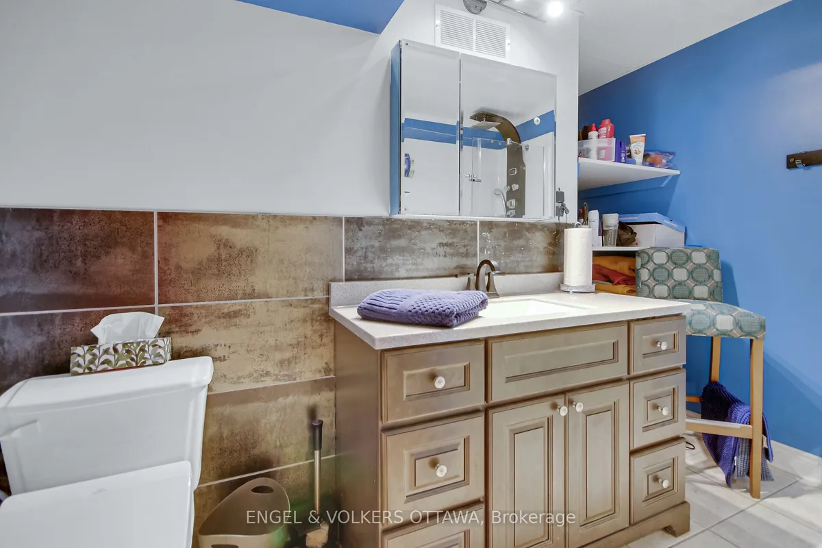 5593 Whitewood Avenue, ON K4M 1E1