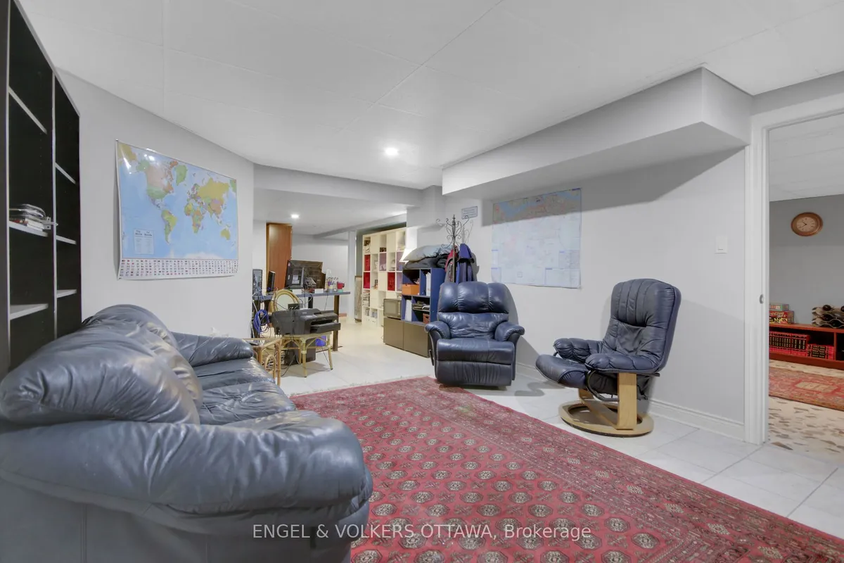 5593 Whitewood Avenue, ON K4M 1E1