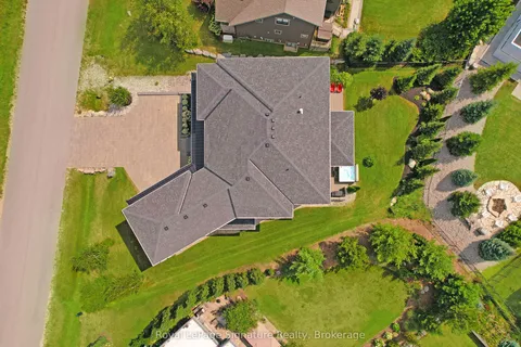 128 Arnot Crescent, ON L9Y 0Z8