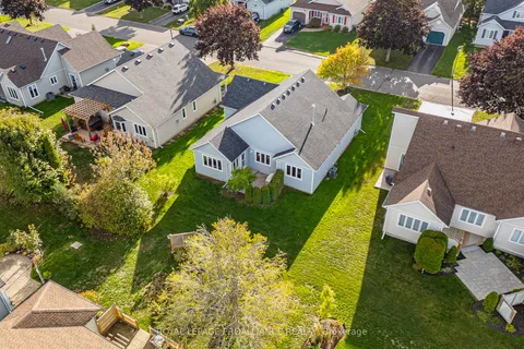 7 Nesbitt Drive, ON K0K 1H0