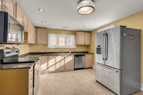 763 King street West N/A, ON K7M 2G4