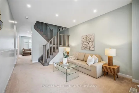 19 Prestwick Street, ON L8J 0K6