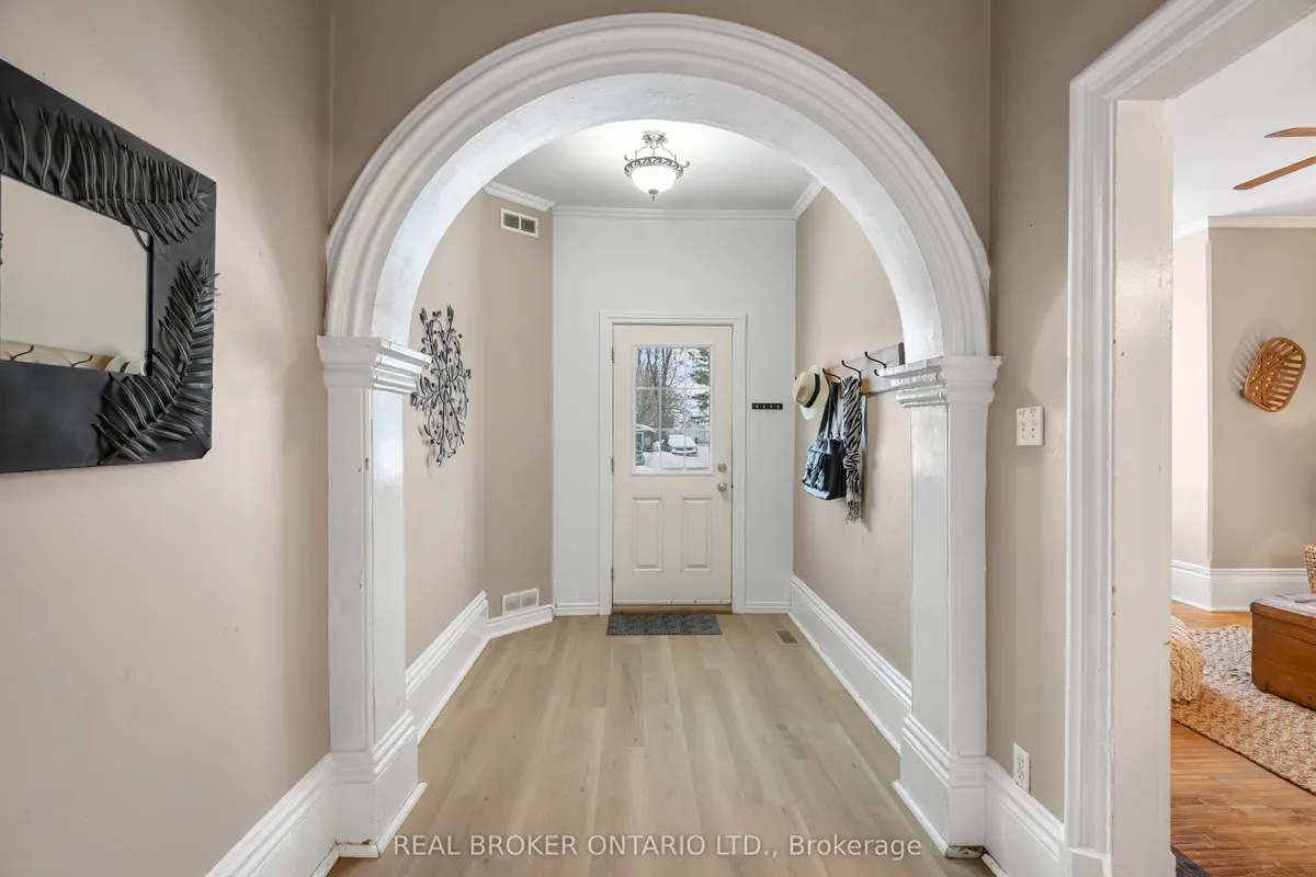 42 Daniel Street, ON K7S 2K5