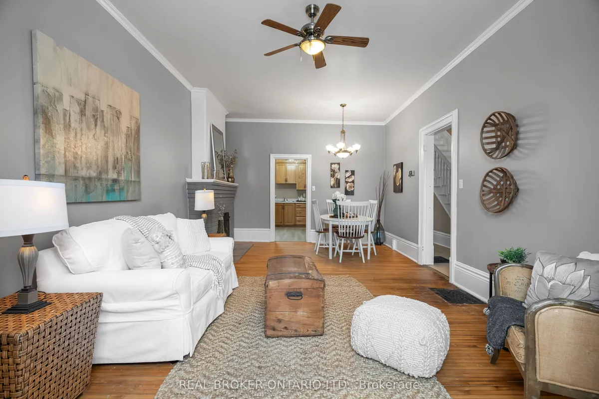 42 Daniel Street, ON K7S 2K5