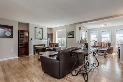 109 Emerald Court, ON L8B 1A5