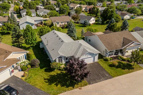 109 Emerald Court, ON L8B 1A5