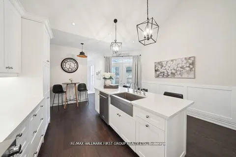 8 Bridges Boulevard, ON L1A 0C8