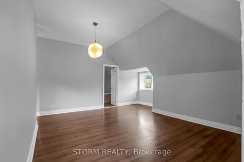 239 1st Street, ON K6H 1K9