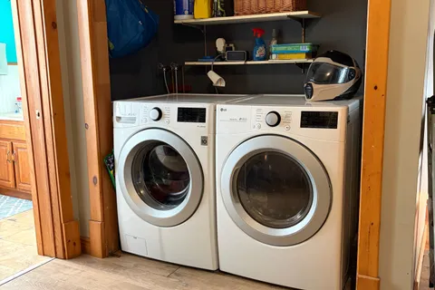 10 BRIDGE Street, ON K0G 1S0