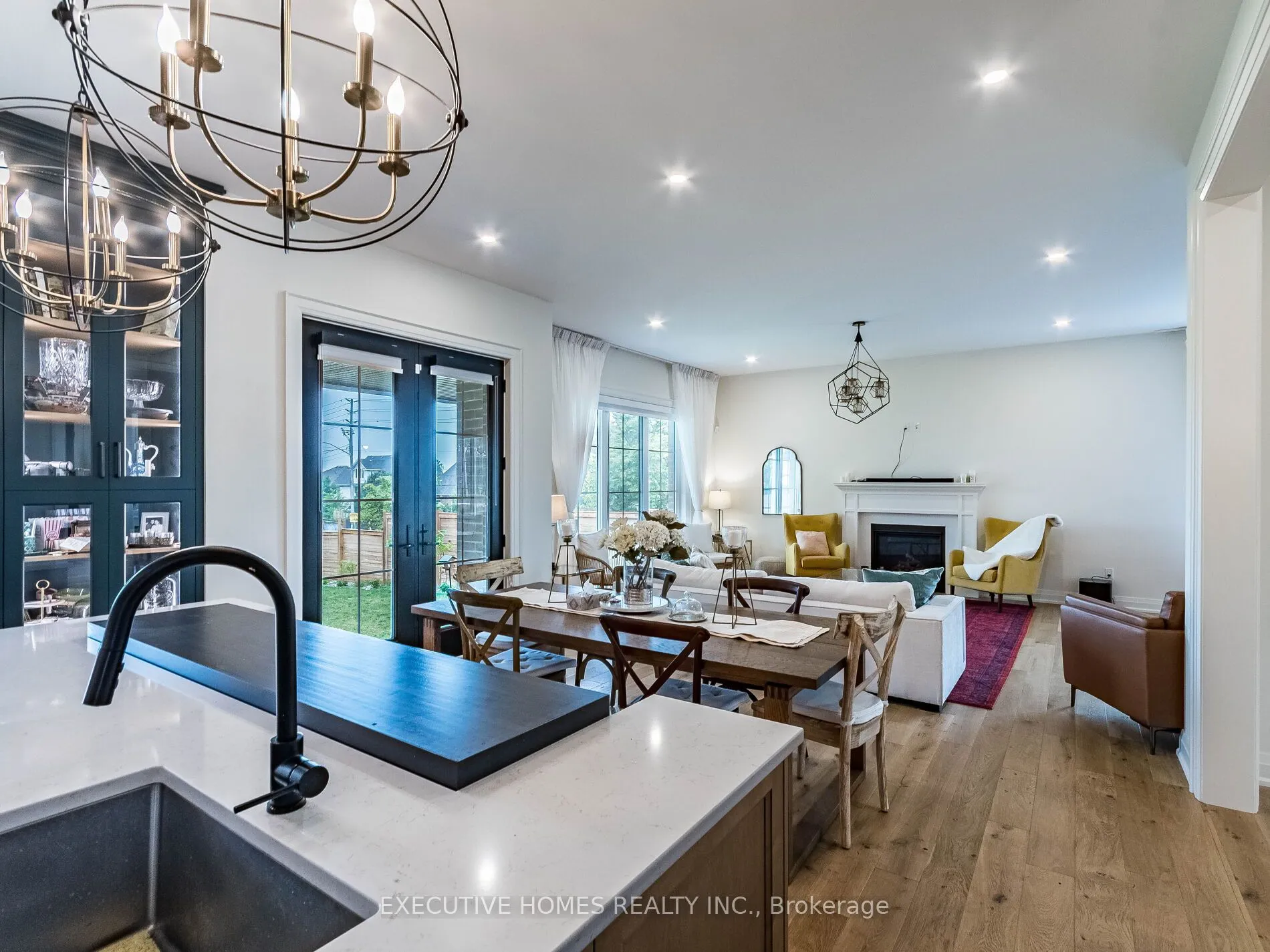 377 Manhattan Drive, ON N6K 4M7