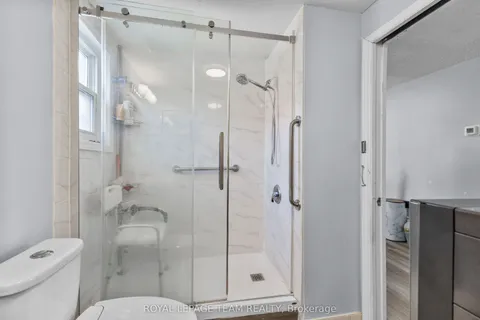 105 Jolliet Avenue, ON K1L 5H1