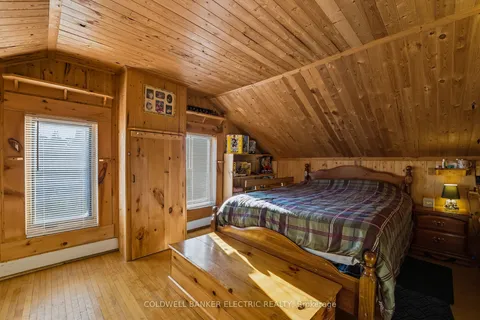 59 Centre Street, ON K7R 1M8