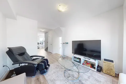 2 Reid Avenue, ON L8H 0B5