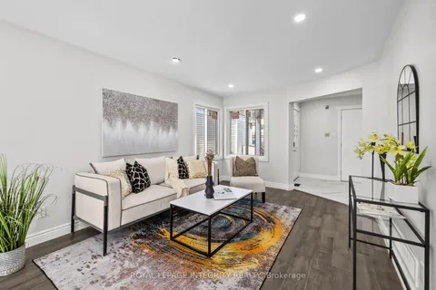 83 Saddle Crescent, ON K1G 5L3