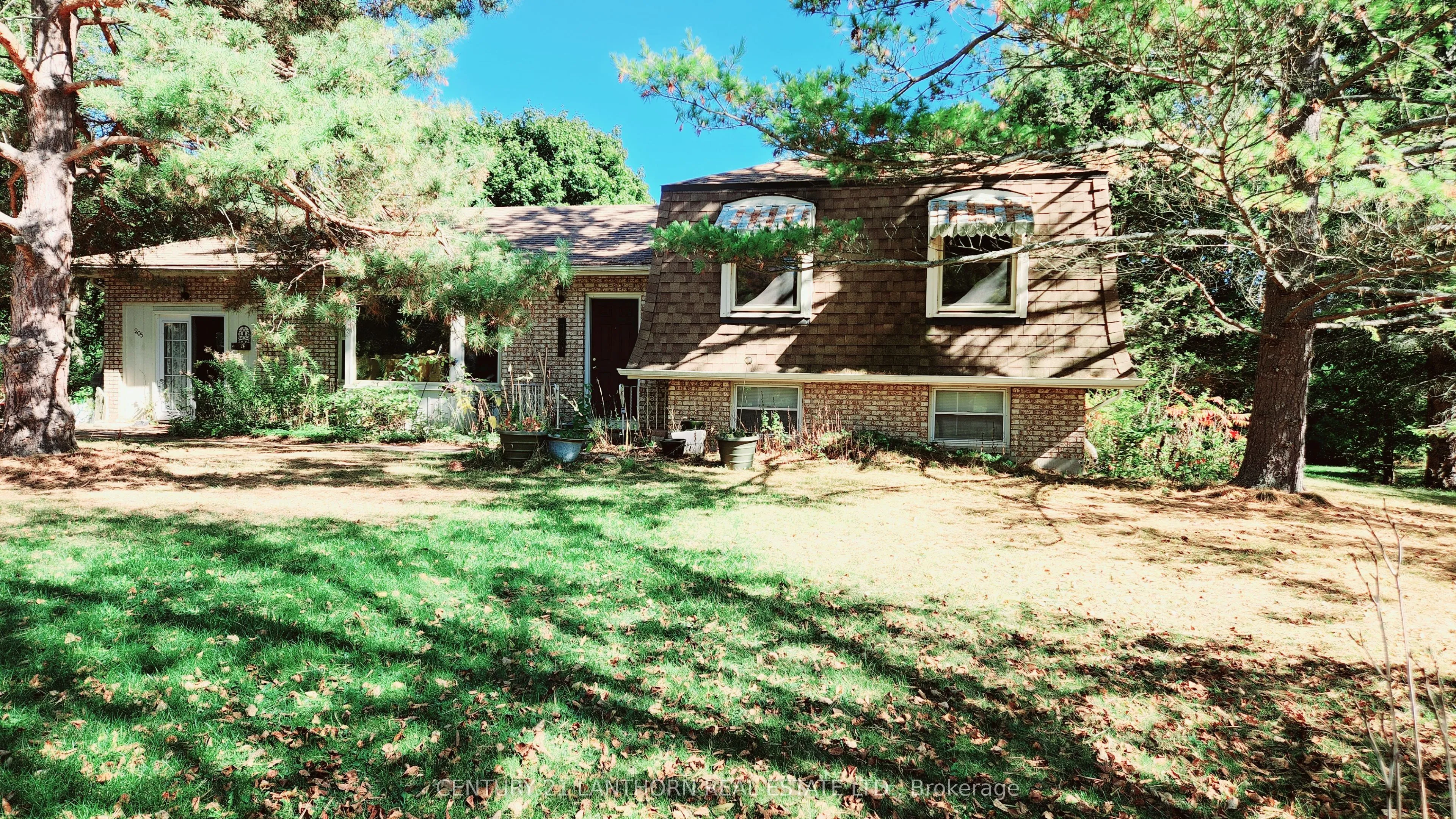 205 ELMWOOD Boulevard, ON K0H 1G0