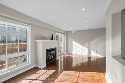 20 Fieldberry Private, ON K2J 5E8