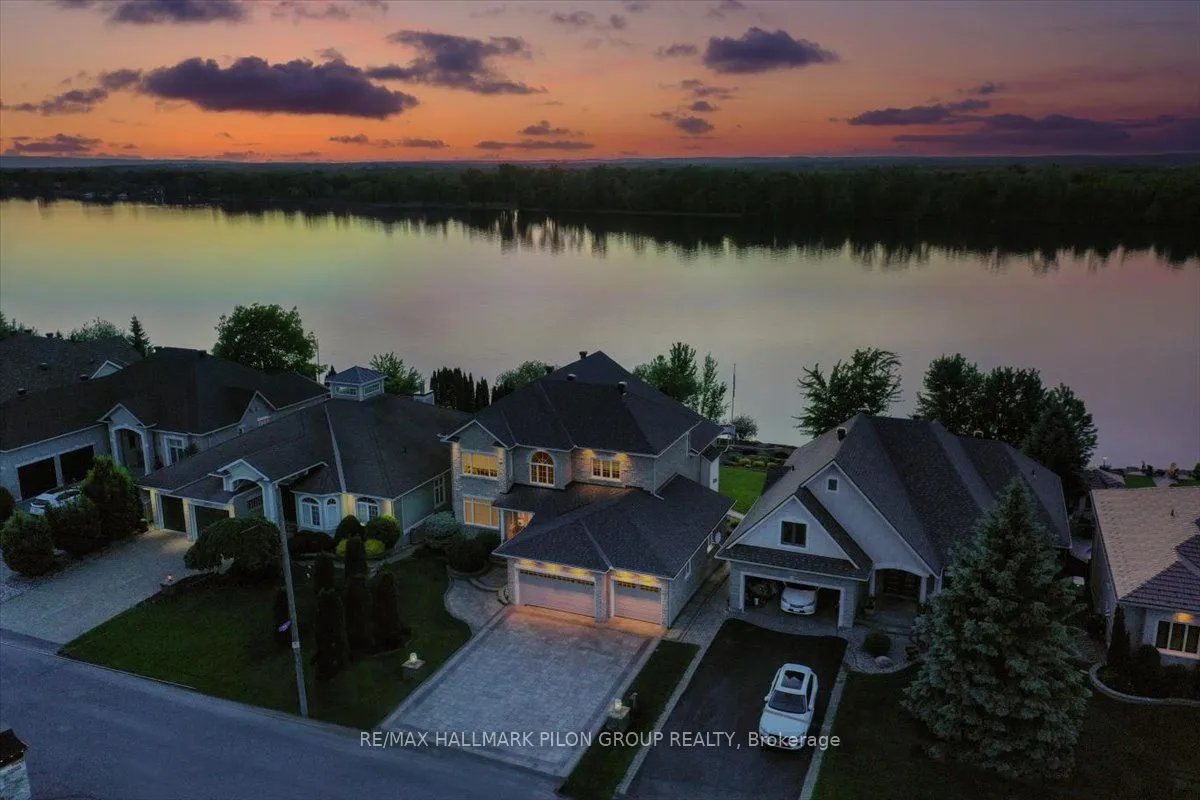 6373 RADISSON Way, ON K1C 2Z9