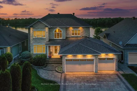 6373 RADISSON Way, ON K1C 2Z9