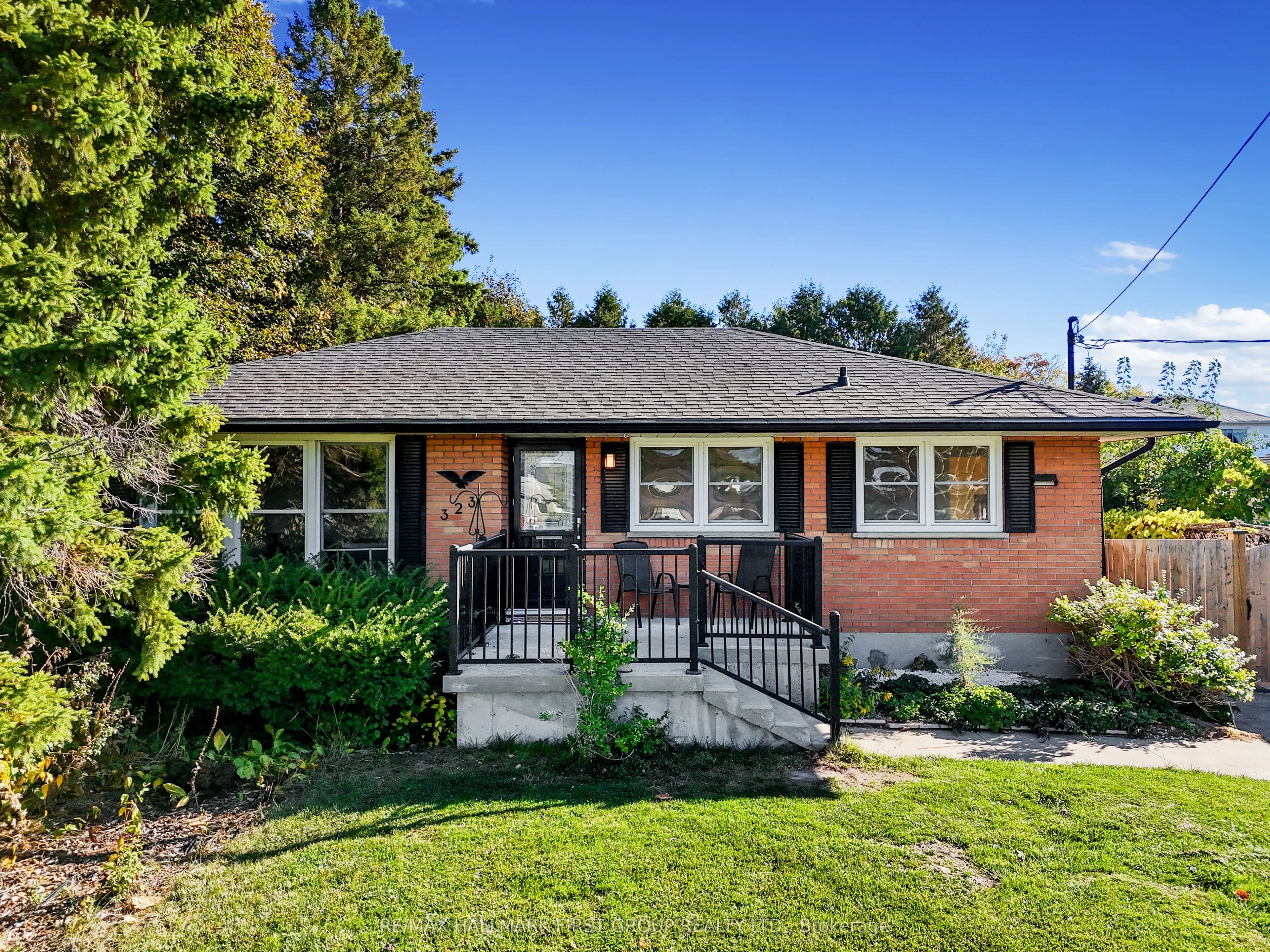 323 Nickerson Drive, ON K9A 1A7