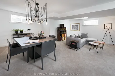 213 Seabert Drive, ON K7S 0H9