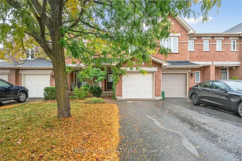 16 Cedar Valley Drive, ON K2M 2Y5