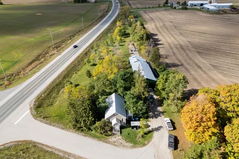 36404B Huron Road, ON N7A 3X8