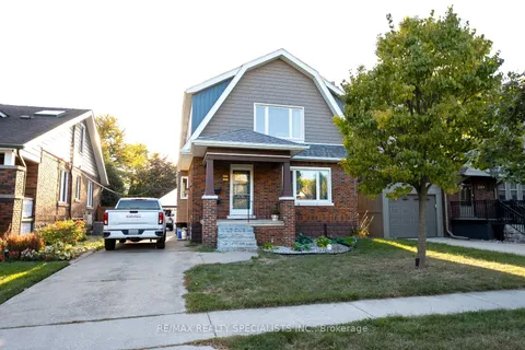 2371-2373 Lincoln Road, ON N8W 2R4