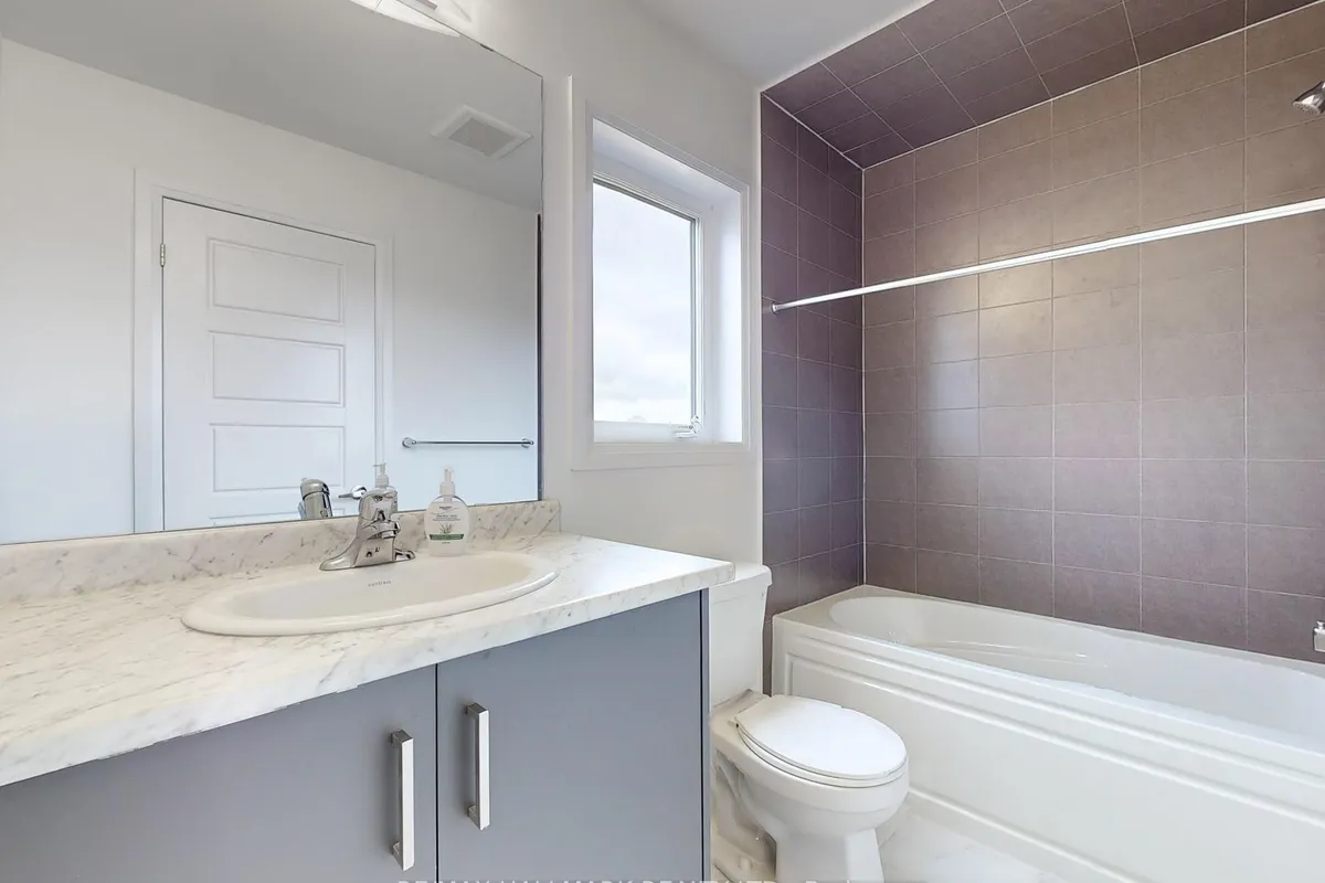 40 Velvet Way, ON L2V 0P3