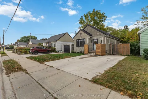 1155 Trafalgar Street, ON N5Z 1H3