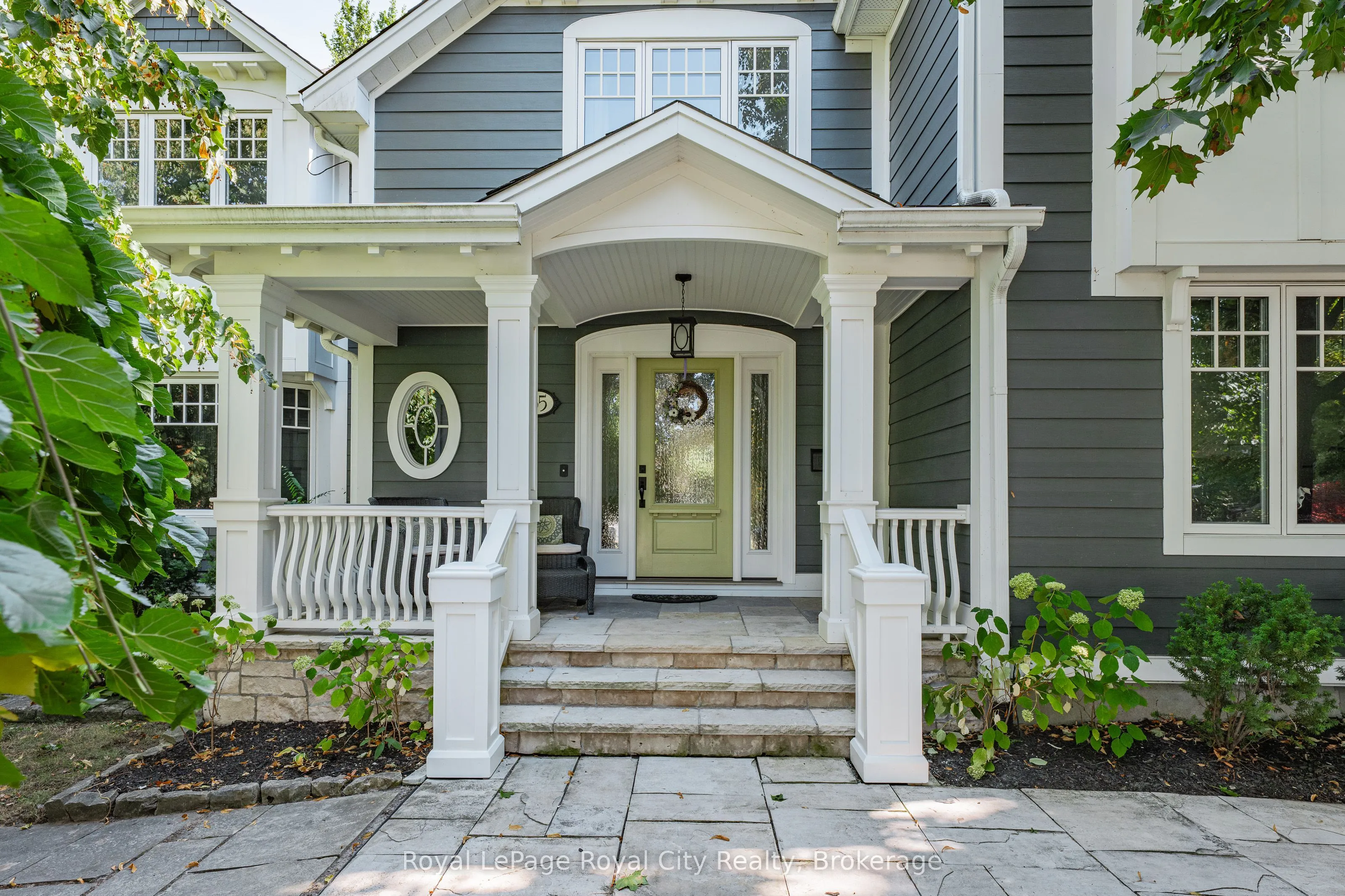 35 Monticello Crescent, ON N1G 2M1