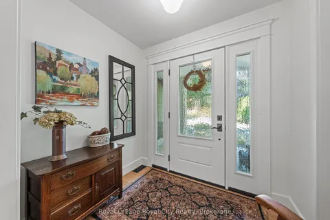 35 Monticello Crescent, ON N1G 2M1