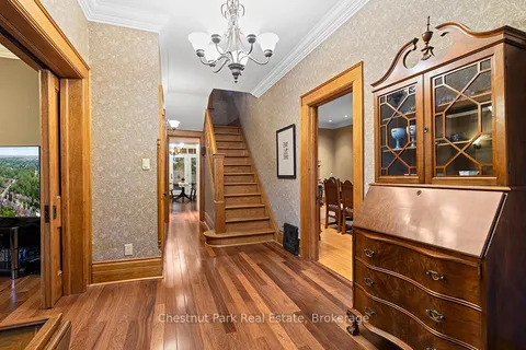 689 4th Avenue, ON N4K 2N3