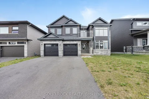 92 Esban Drive, ON K1X 0J3