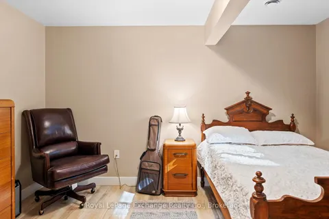 44 Blairs Trail, ON N2Z 2X3