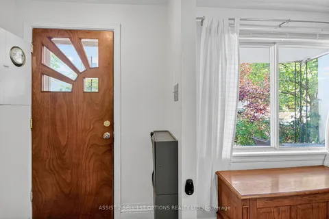 104 Lebreton Street, ON K1R 7H4