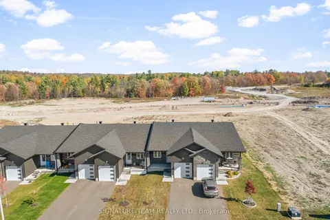 311 Forestview Crescent, ON K7V 0A1