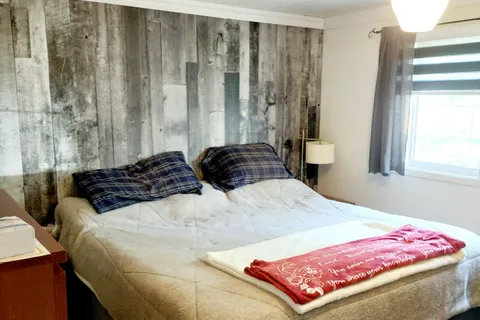 475 Henrietta Street, ON K7G 1X8