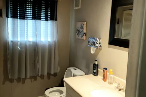 475 Henrietta Street, ON K7G 1X8