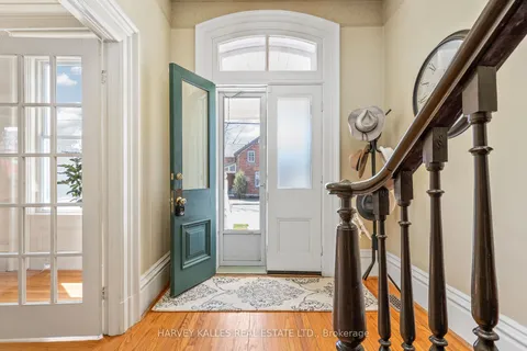 18 Centre Street, ON K0K 2T0