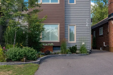 854 Bourke Street, ON P1B 3K6